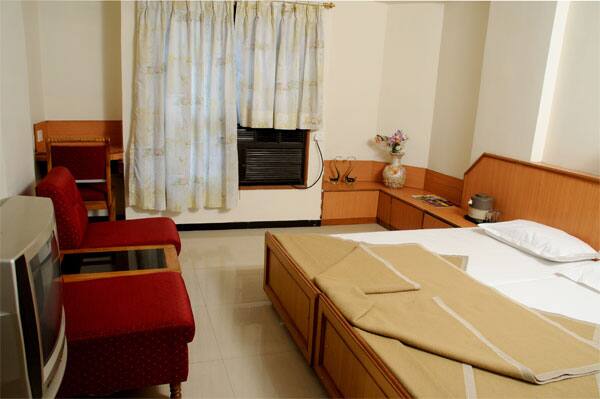 Hotel Sher Town, Ahmedabad 4